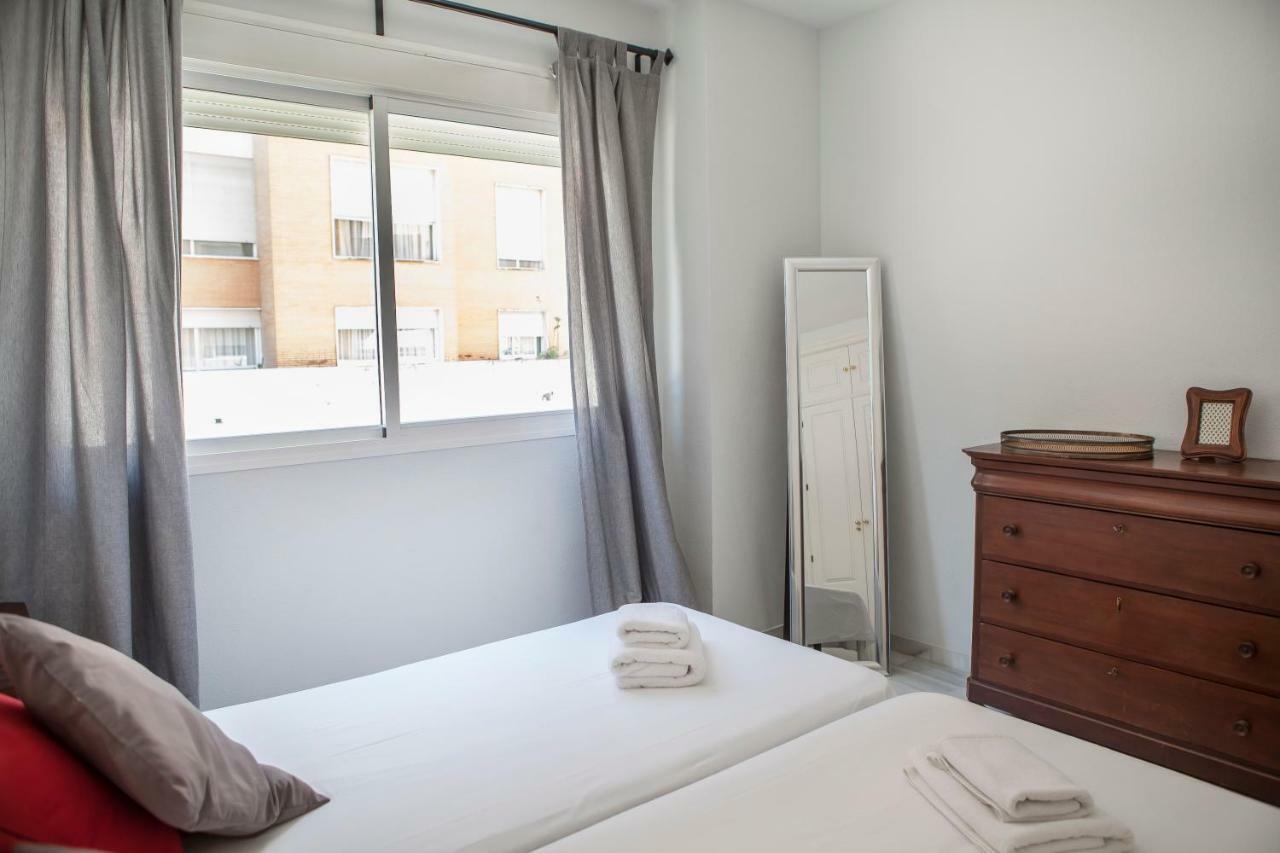 Apartamento Buhaira Seville Exterior photo